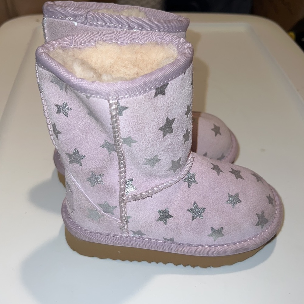 Like New Ugg boots for little girl